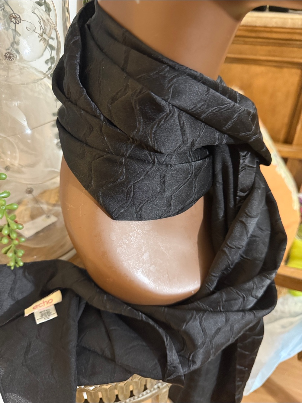 Echo Black Quilted-Pattern Lightweight Scarf